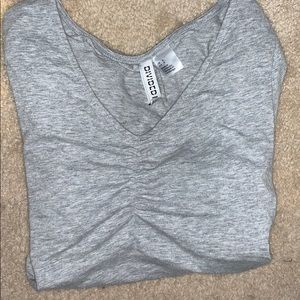 basic long-sleeve grey top
